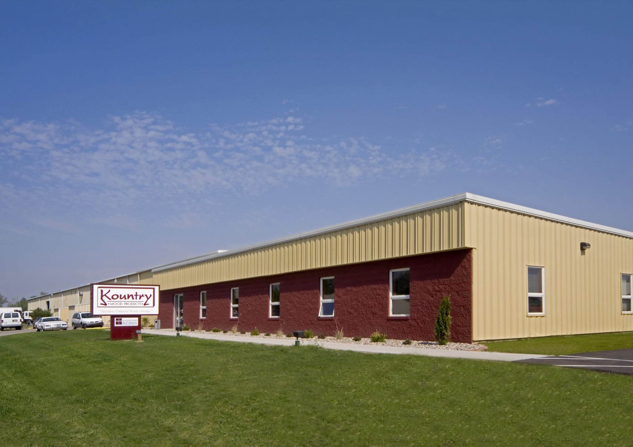 Exterior shot of Kountry Wood building