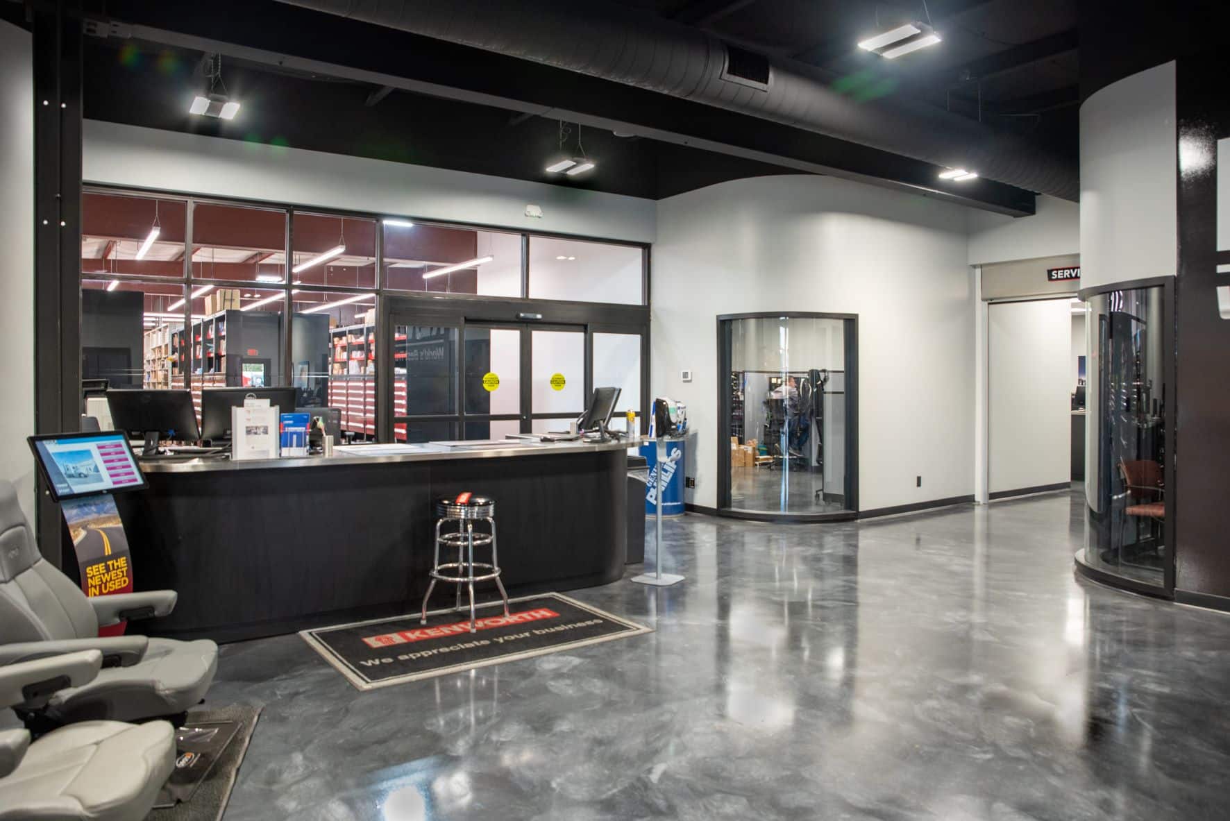 front desk in Whiteford Kenworth showroom in South Bend Indiana